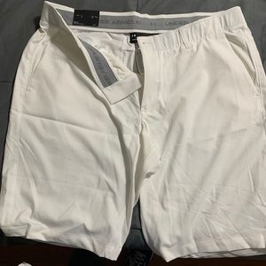 NWT Under Armour White golf shorts
